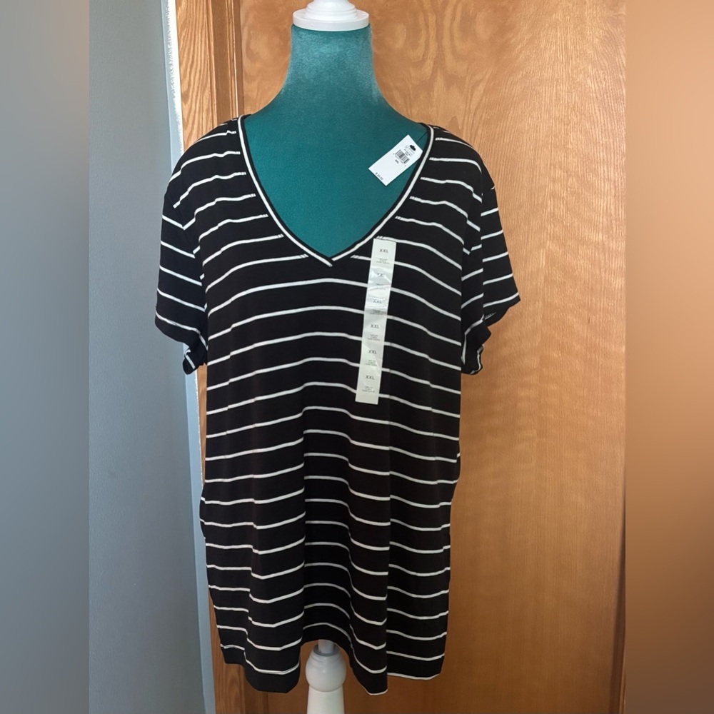 Banana Republic Black and White Striped Short Sleeve Top